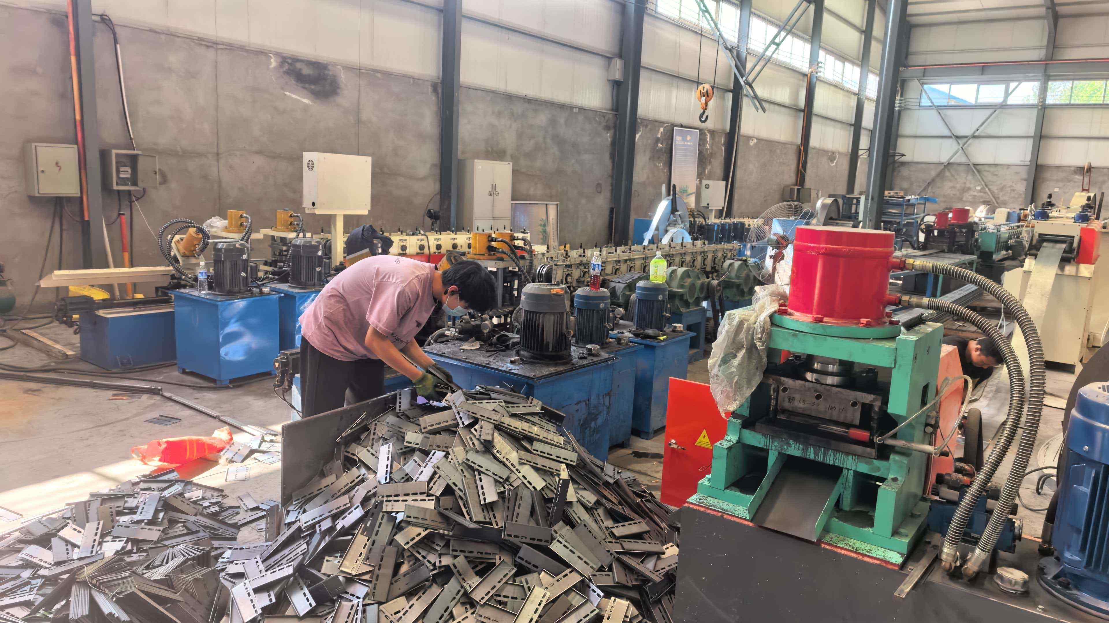 遵义市桥架锌铝镁桥架 - 价格